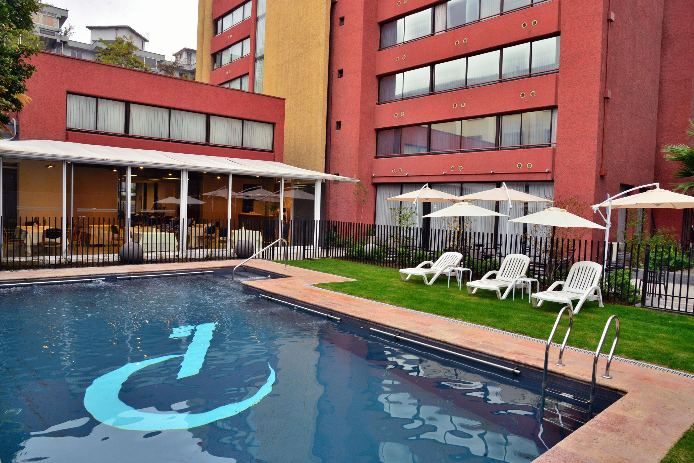 Panamericana Hotel Providencia サンティアゴ エクステリア 写真