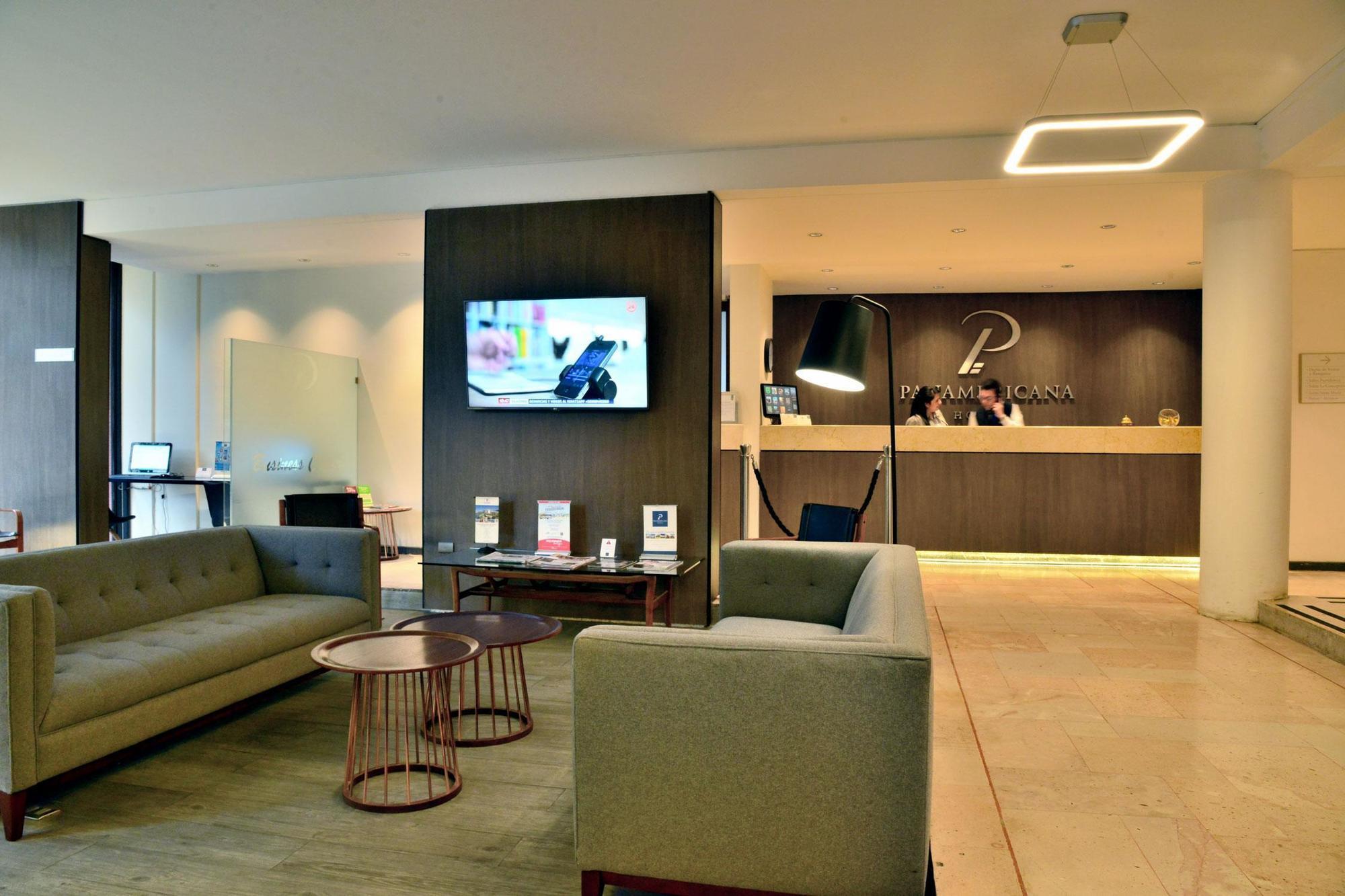 Panamericana Hotel Providencia サンティアゴ エクステリア 写真