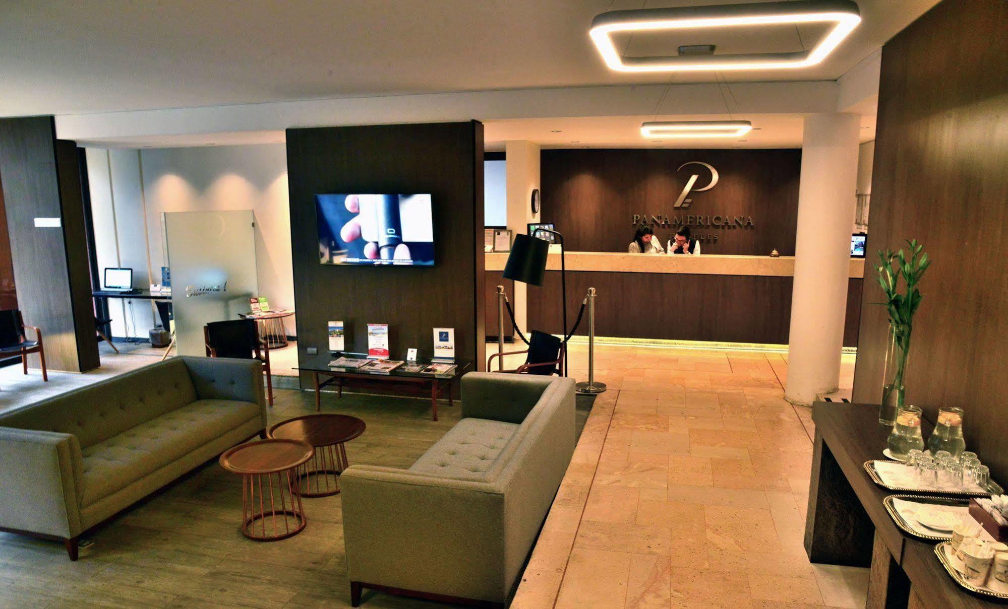 Panamericana Hotel Providencia サンティアゴ エクステリア 写真